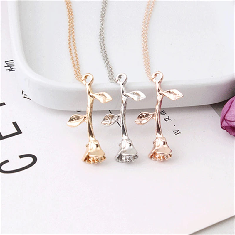 Fashion Jewelry Collier Rose Statement Pendant Necklace Women's Beauty Beast Jewelry Lovers Gifts For Women Girls
