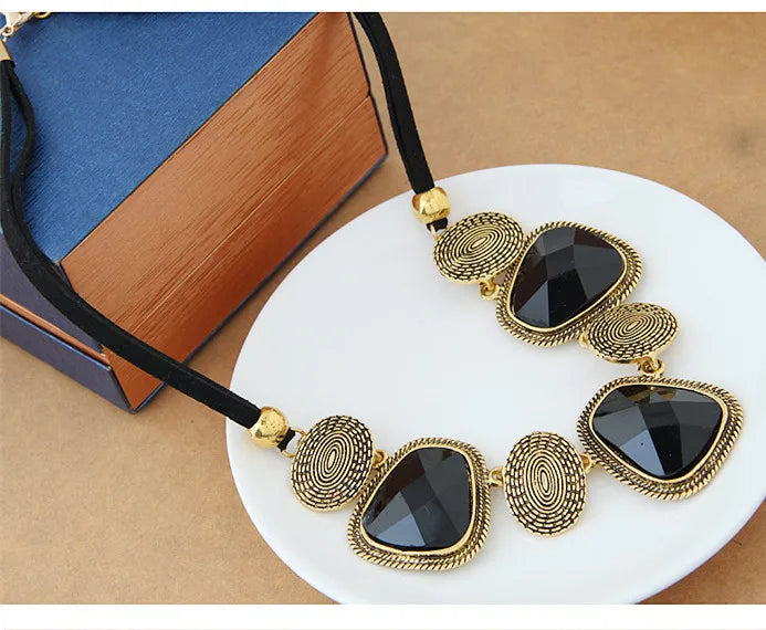 Women's Retro Jewelry Black Rope Chain Choker Necklaces Women Resin Stone Pendant Necklace Maxi Colar Necklaces