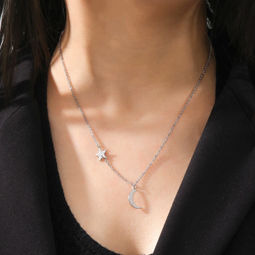 Skyrim Fashion Moon Star Pendant Necklace for Women Girls Stainless Steel Gold Color Necklaces Collier Party Jewelry Gifts 2025
