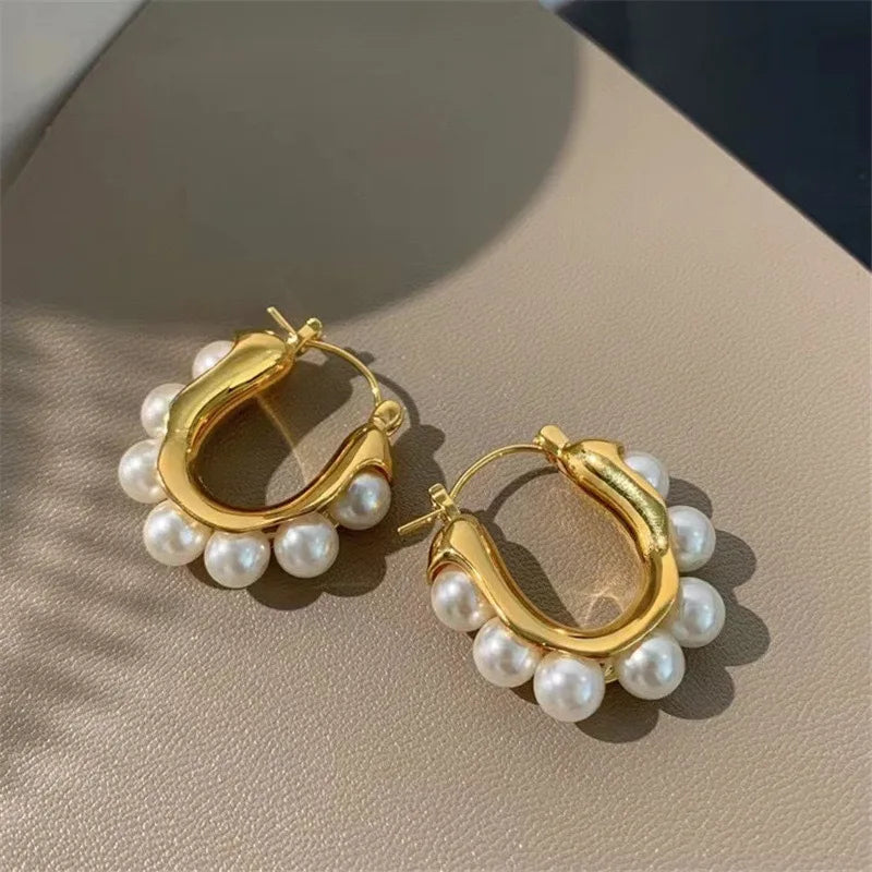 Classic Retro U-shaped Geometric Inlaid Pearl Ear Buckle Women Elegant Fashion Earrings Jewelry Dairy Party Wearing