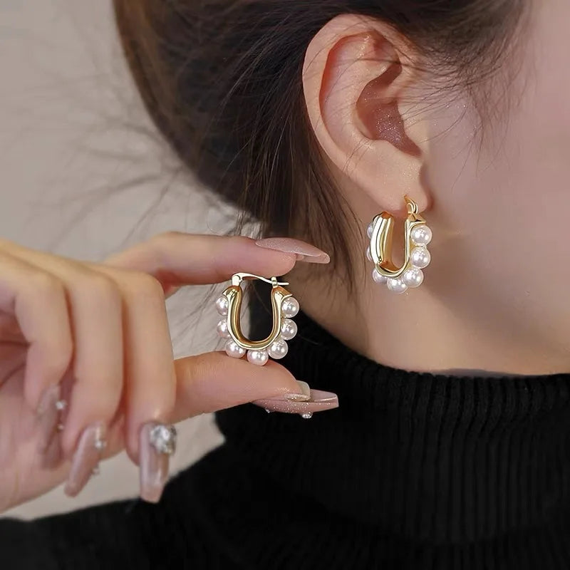 Classic Retro U-shaped Geometric Inlaid Pearl Ear Buckle Women Elegant Fashion Earrings Jewelry Dairy Party Wearing