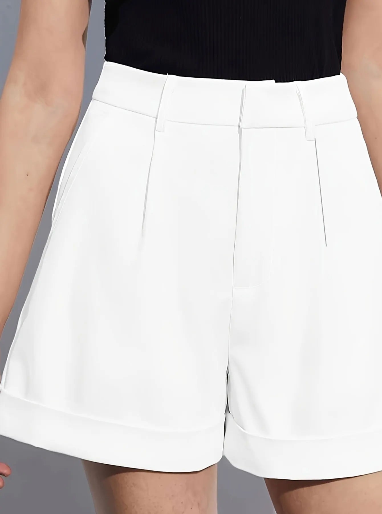 White Women's Oversized Woven Solid Color Casual Shorts Comfortable Loose Fit High Waist Knee-Length Summer Fashion White