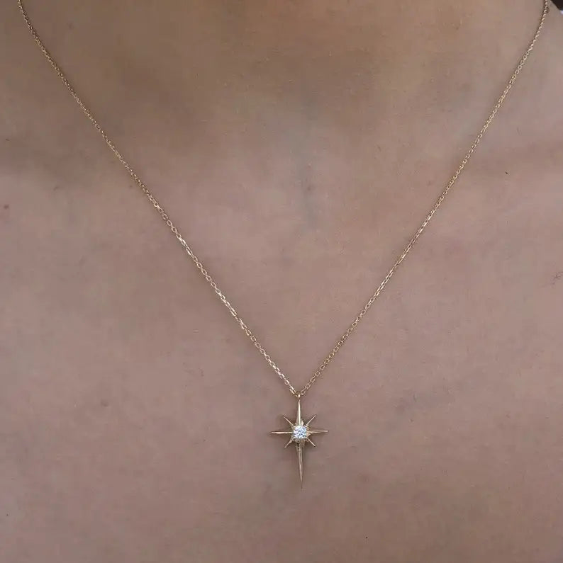 QIAMNI Pentagram Compass North Star Pendant Necklace for Women Men Chain Collar Travel Jewelry Statement Collier Gift Choker