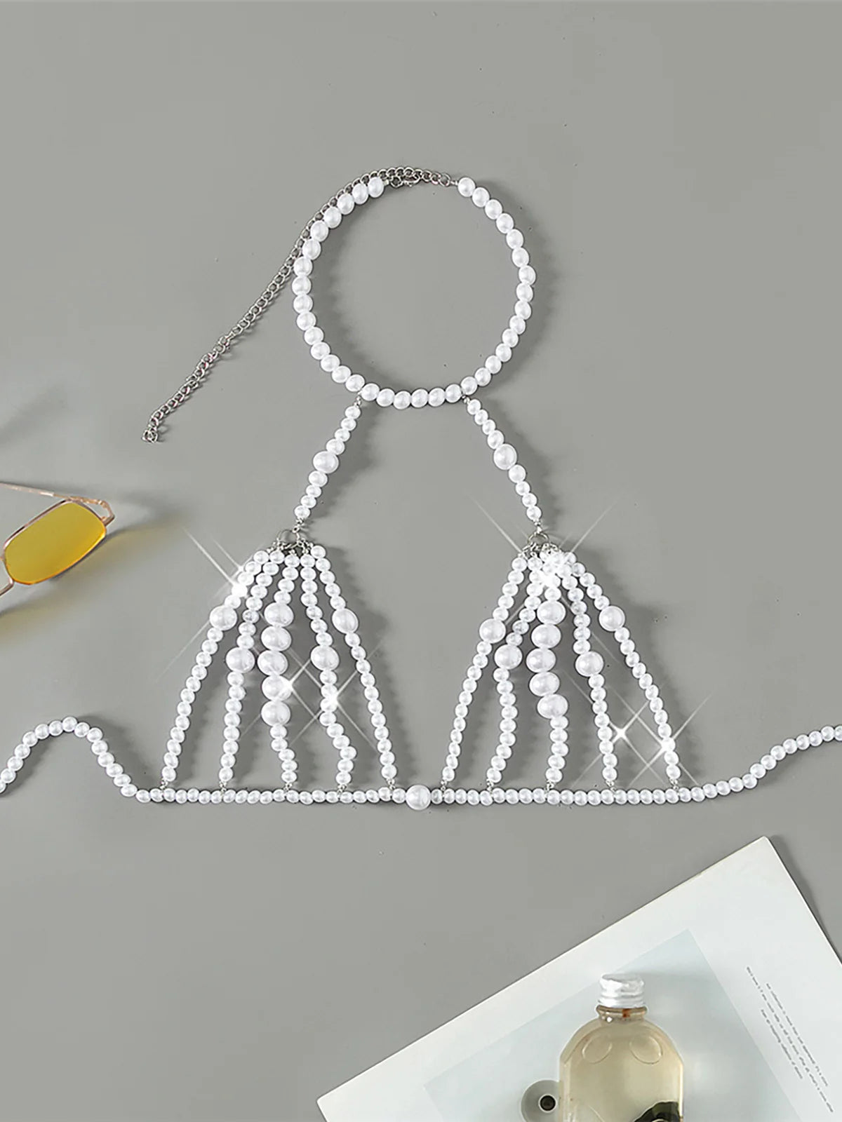 New Sexy Pearls Halter Hollow Out Bikini Top Female Swimsuit Women Swimwear Bather Bathing Suit Swim See Through Beach Top K5408