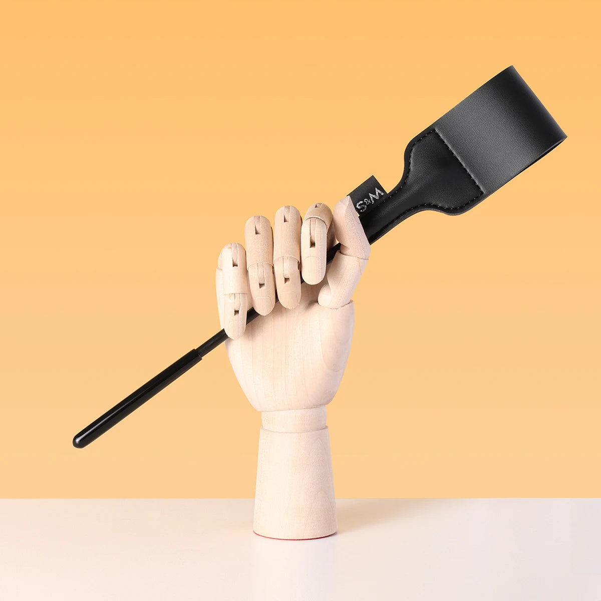 Sex Toys Female Black Leather Slap Discipline Crackling Adult Slap Beat Toy Appliance Men's Toys
