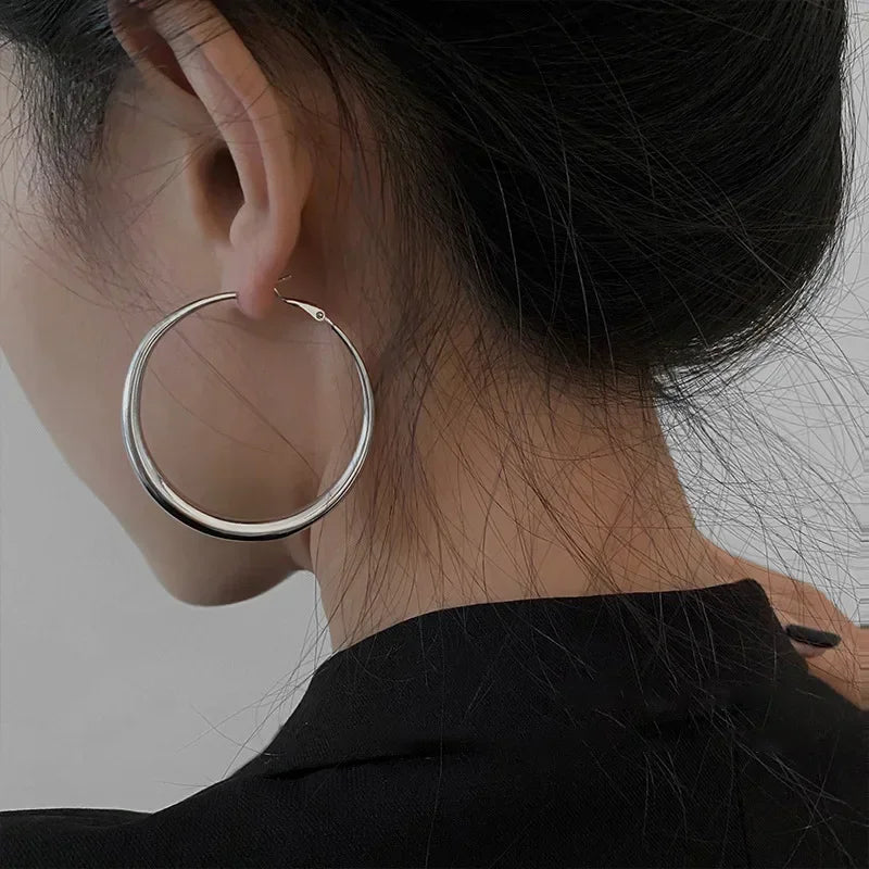 Fashion Exaggerated Big Circle Hoop Earrings for Women Statement Jewelry Smooth Circle Earrings Femme Boucles d'oreilles