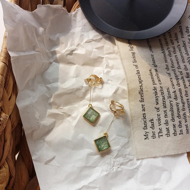 French Women Elegant Transparent Round and Square Crystals Resin Geometric Clip Earrings No pierced ear clip boucle d'oreille