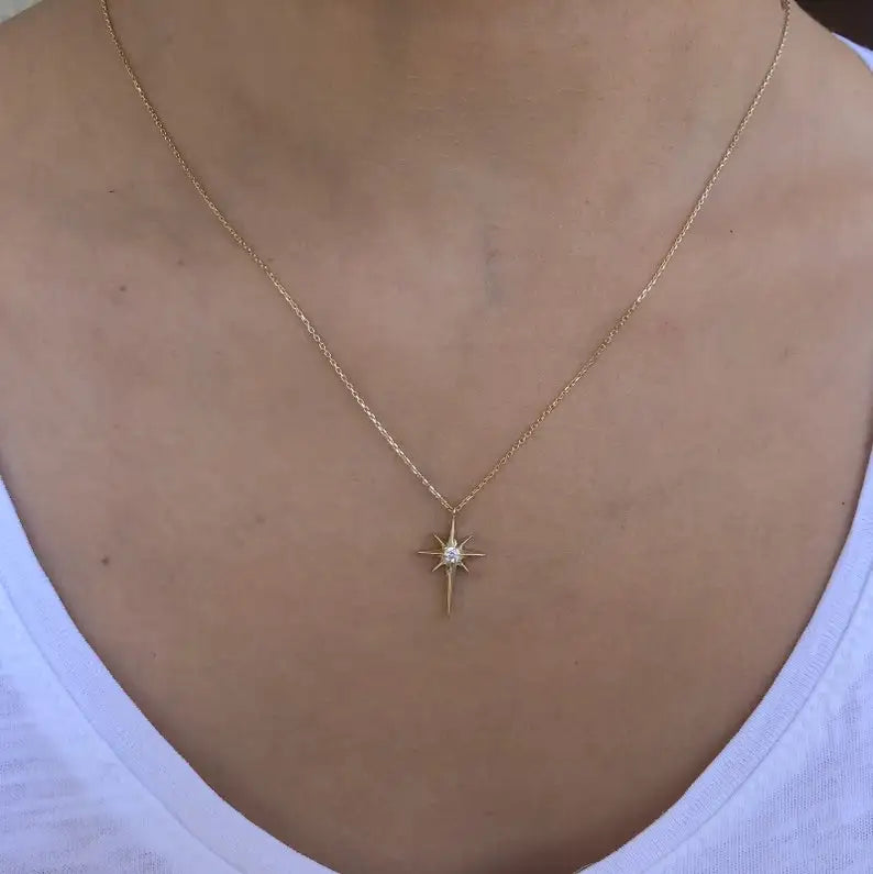 QIAMNI Pentagram Compass North Star Pendant Necklace for Women Men Chain Collar Travel Jewelry Statement Collier Gift Choker