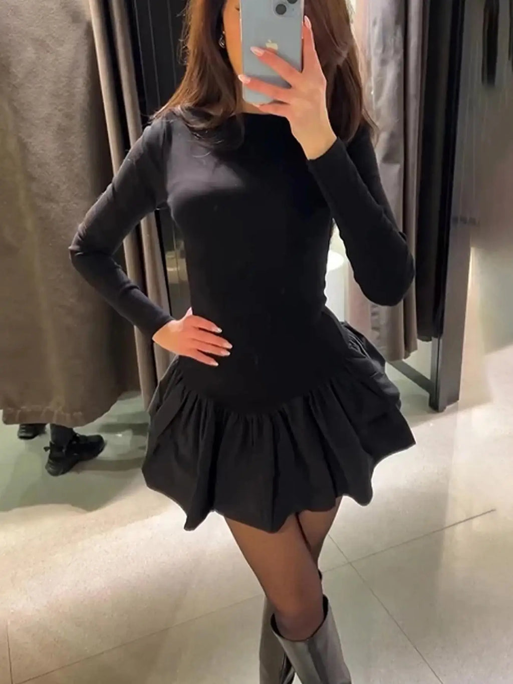 Women's Fashion Solid Tiered Ruffle A-Line Dress, Spring Elegant O-Neck Slim Fit Mini Dress, Autumn Long Sleeve Simple Boho Dresses