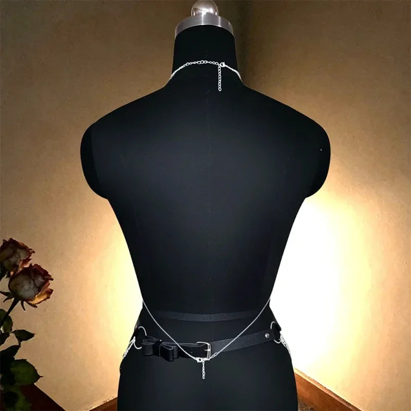 Ladies' Luxurious Body Chain, Diamond-Shaped with Square Rhinestones, Accentuating the Collarbone, Versatile and Fashionable Style