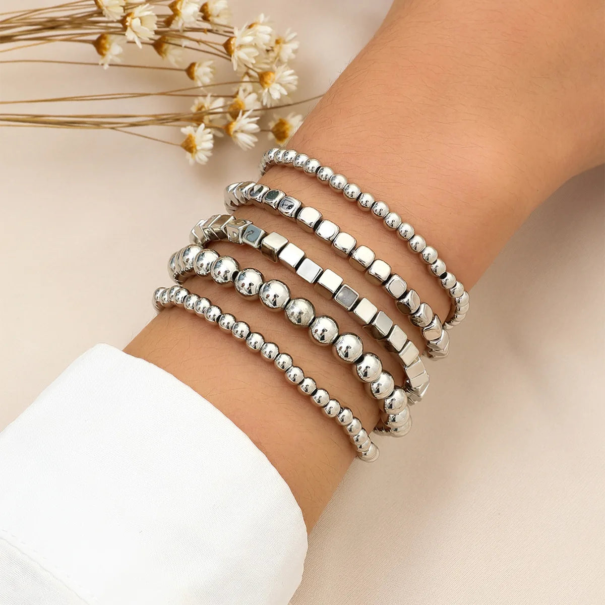 New Beaded Bracelets for Women Charm Link Chain Statement Bracelets Bangles Handmade Gold Color Beads Elastic Hand Jewelry