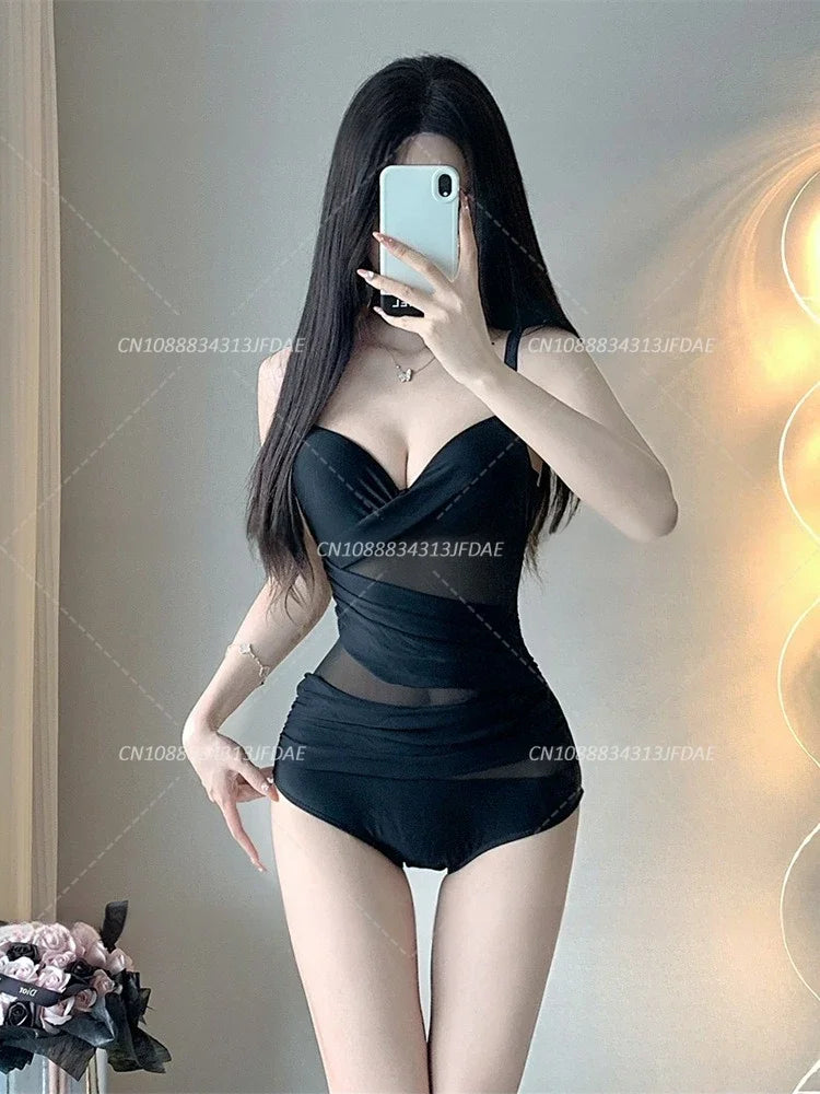 Women's Summer Hot Spring Conservative Retro One-Piece Swimsuit Covering Belly Slimming Beach Gathering